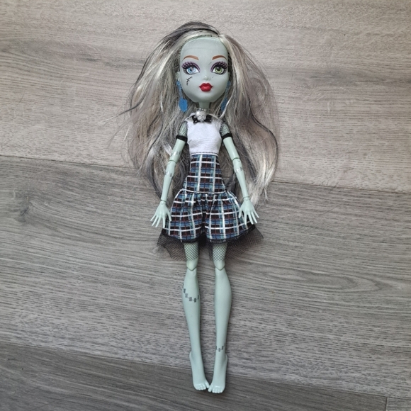 monster high Other - Monster High Classrooms Frankie Stein Doll